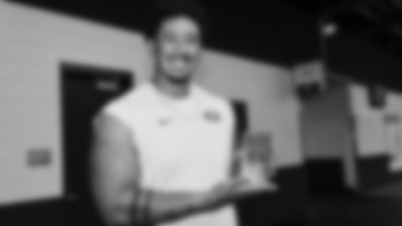 OL Keith Ismael