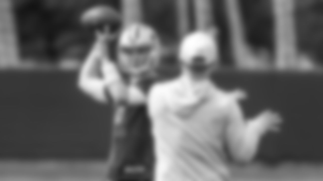 QB Nick Mullens