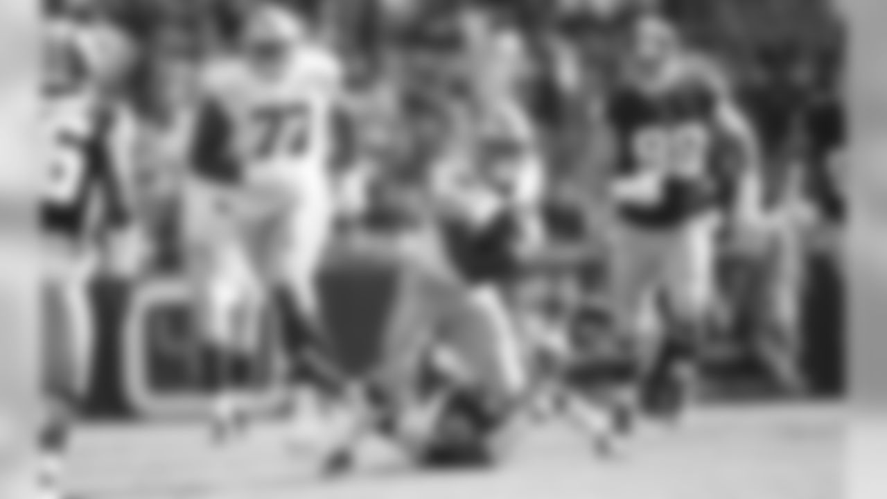 RB Carlos Hyde