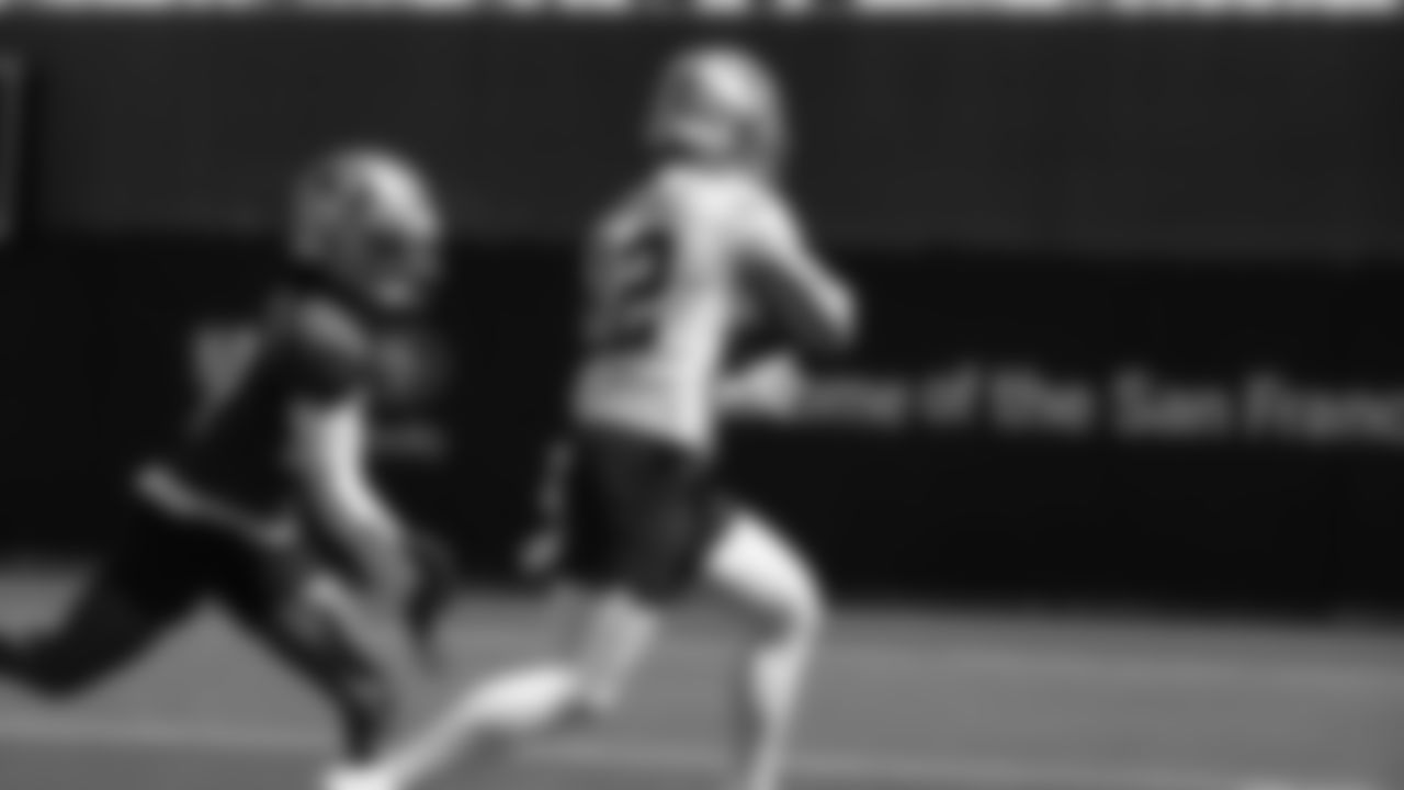 TE Ross Dwelley
