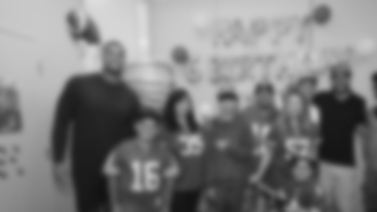 Top Photos of Arik Armstead's Work in the Community