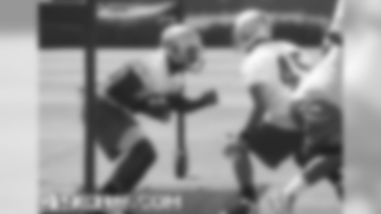 LB Navorro Bowman