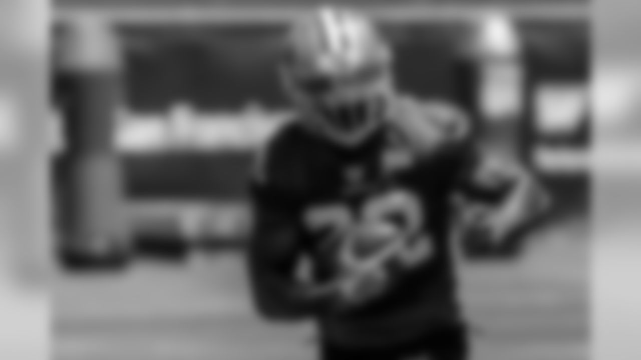Hightower, Tim -- RB