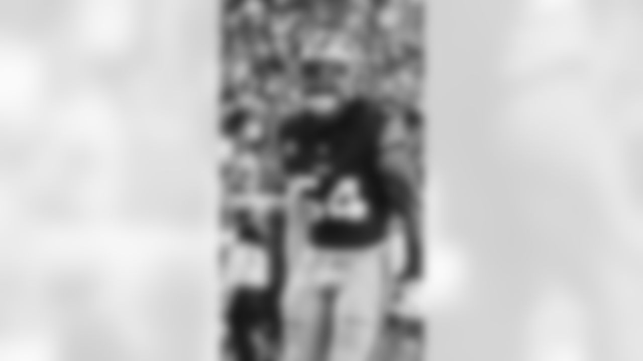 LB Fred Warner