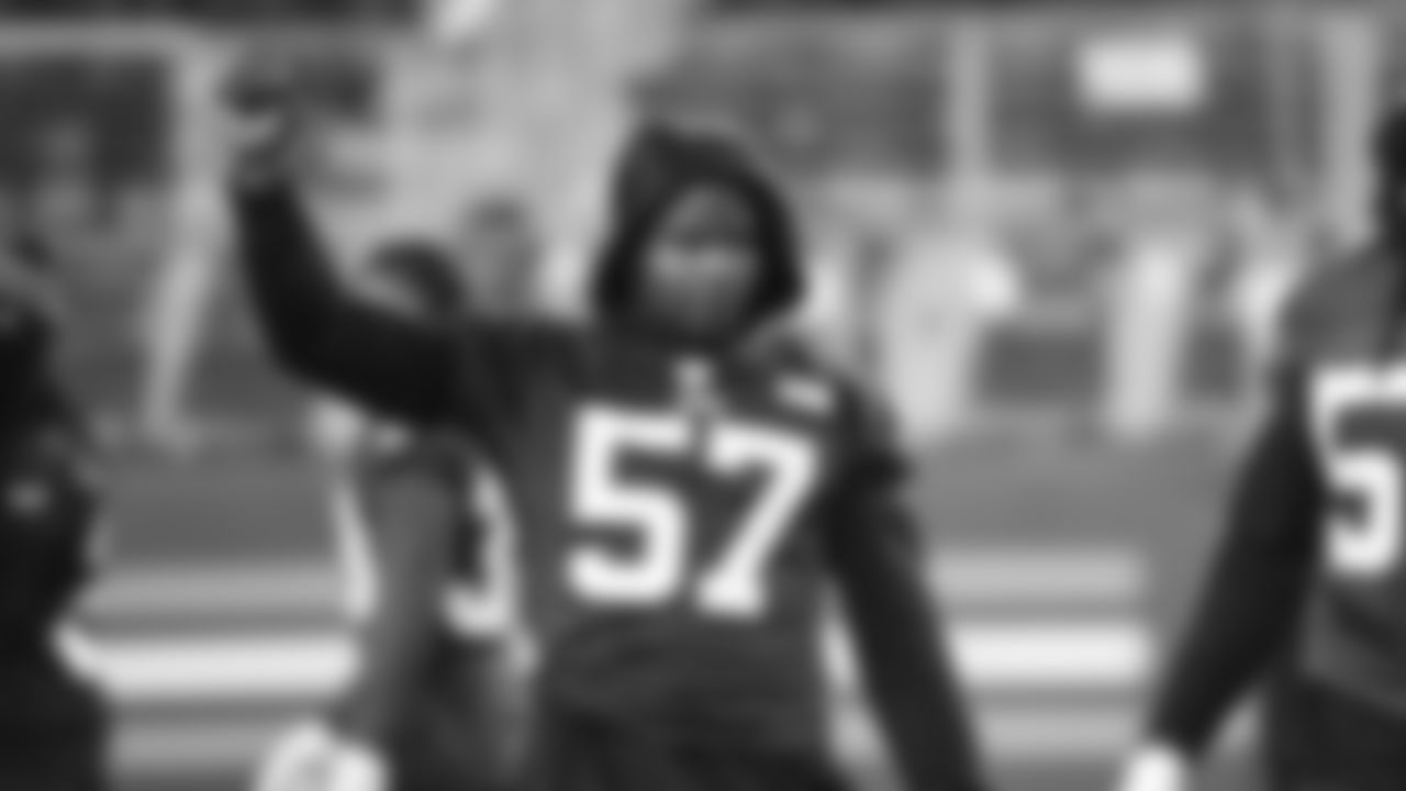 LB Dre Greenlaw