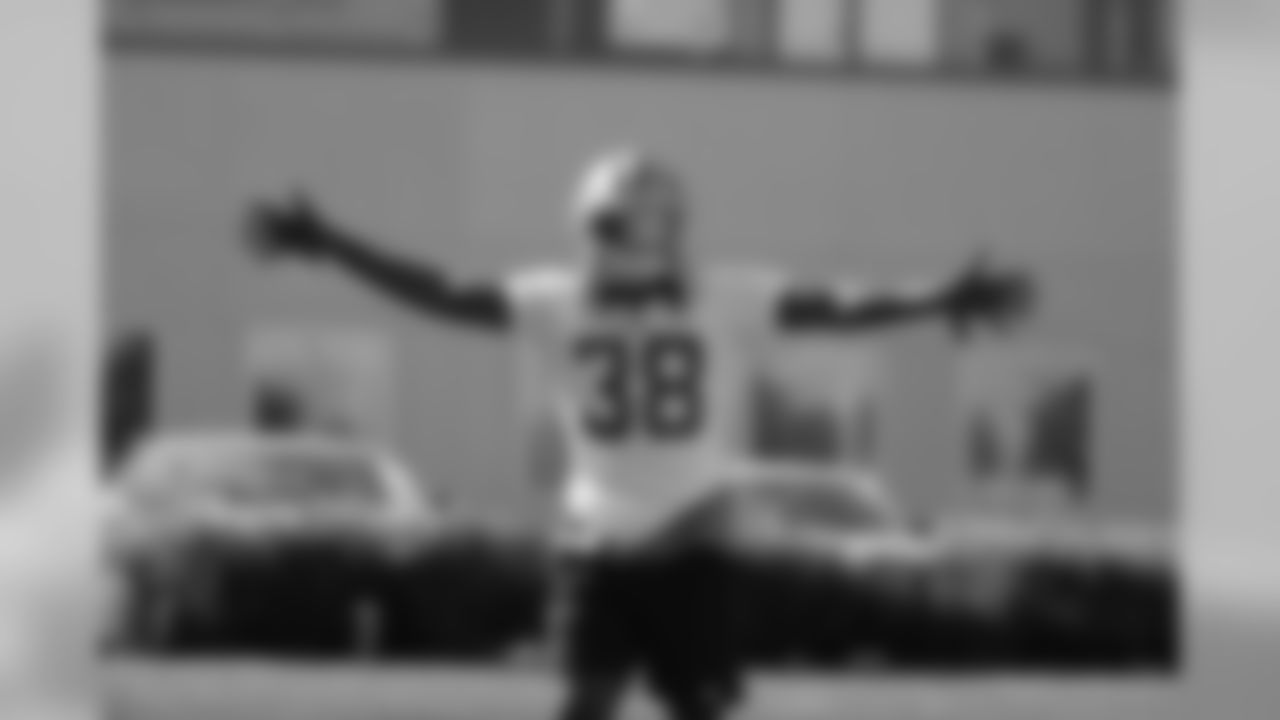 DB Adrian Colbert