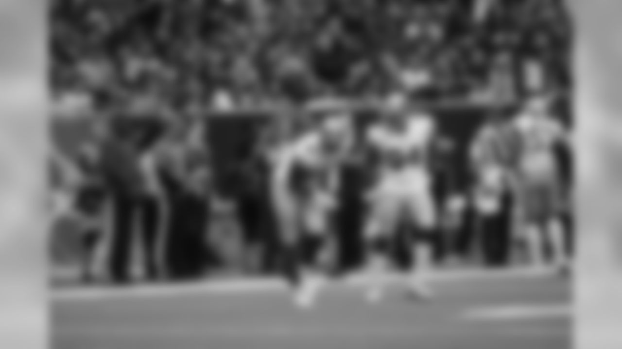 DL DeForest Buckner