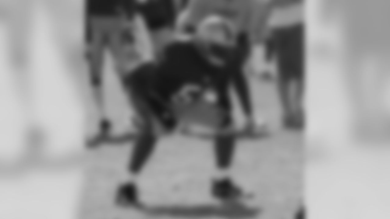 LB Dontarrius Thomas