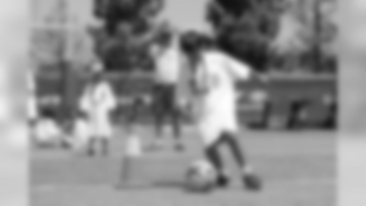 49ers EDU and S.L. Benefica Camp
