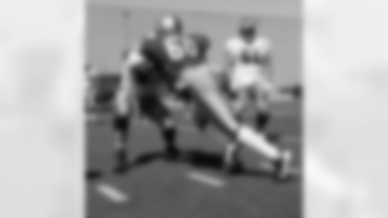 DT Walter Curry
