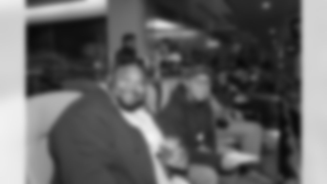 Suite 705_07.43.01_02