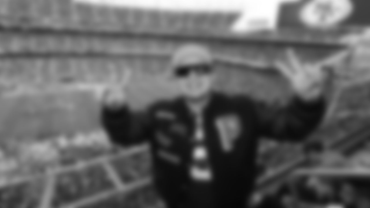 P-Lo @p_lo