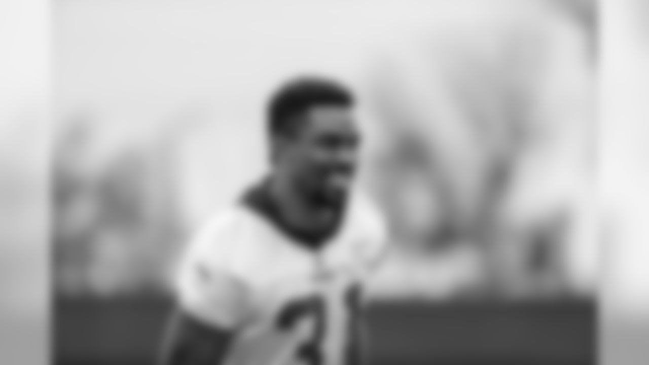 RB Raheem Mostert