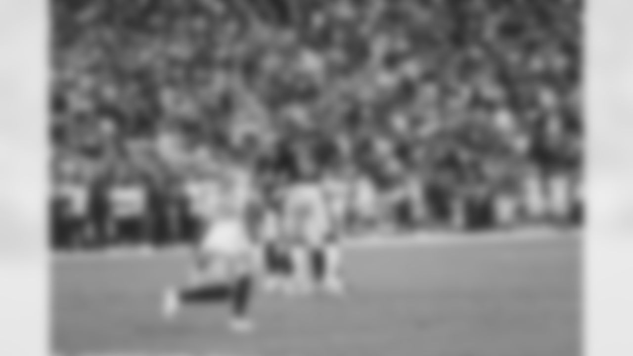 WR Mohamed Sanu Sr.