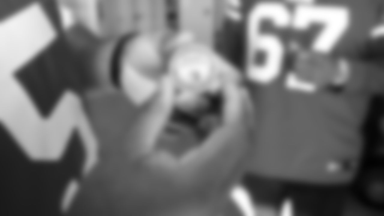 OL Laken Tomlinson