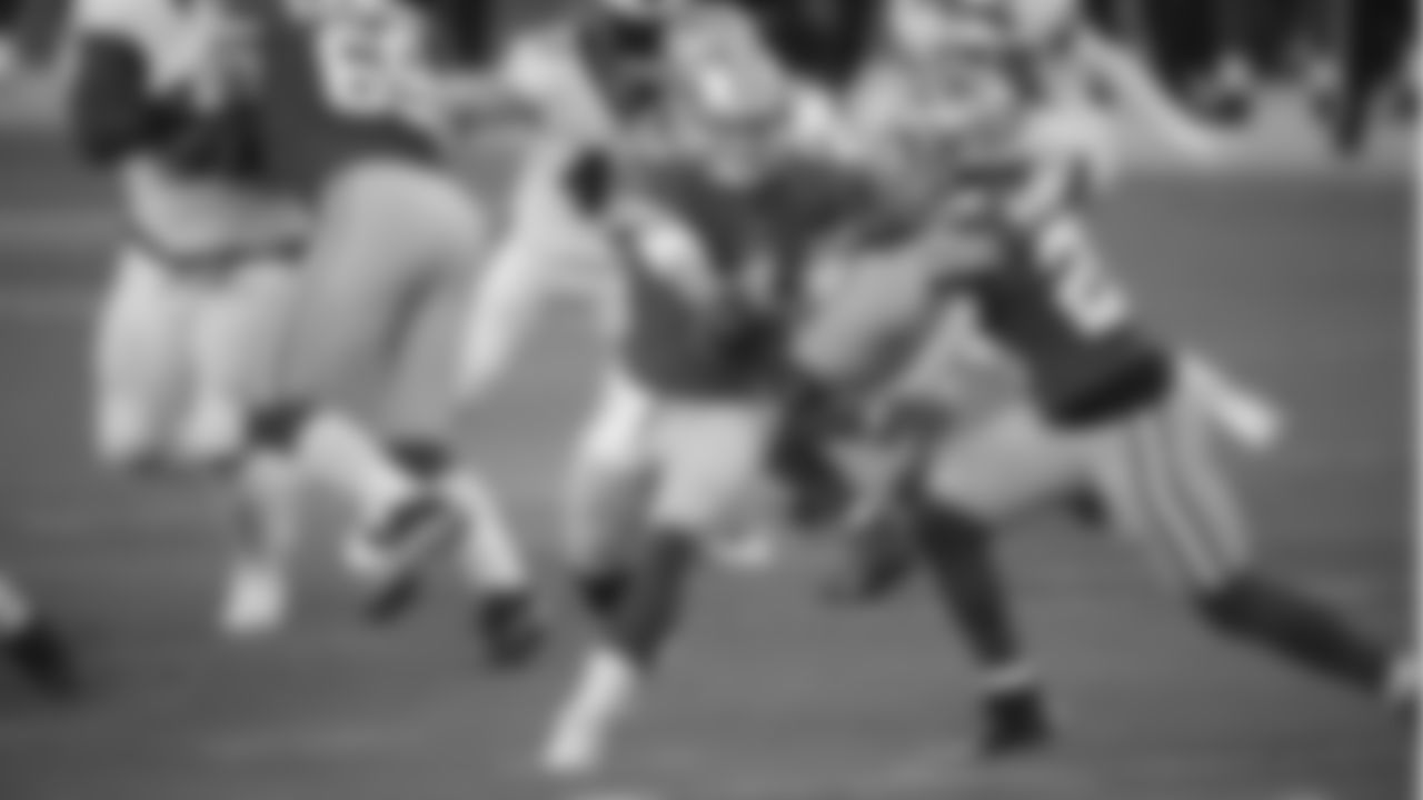 QB Nick Mullens