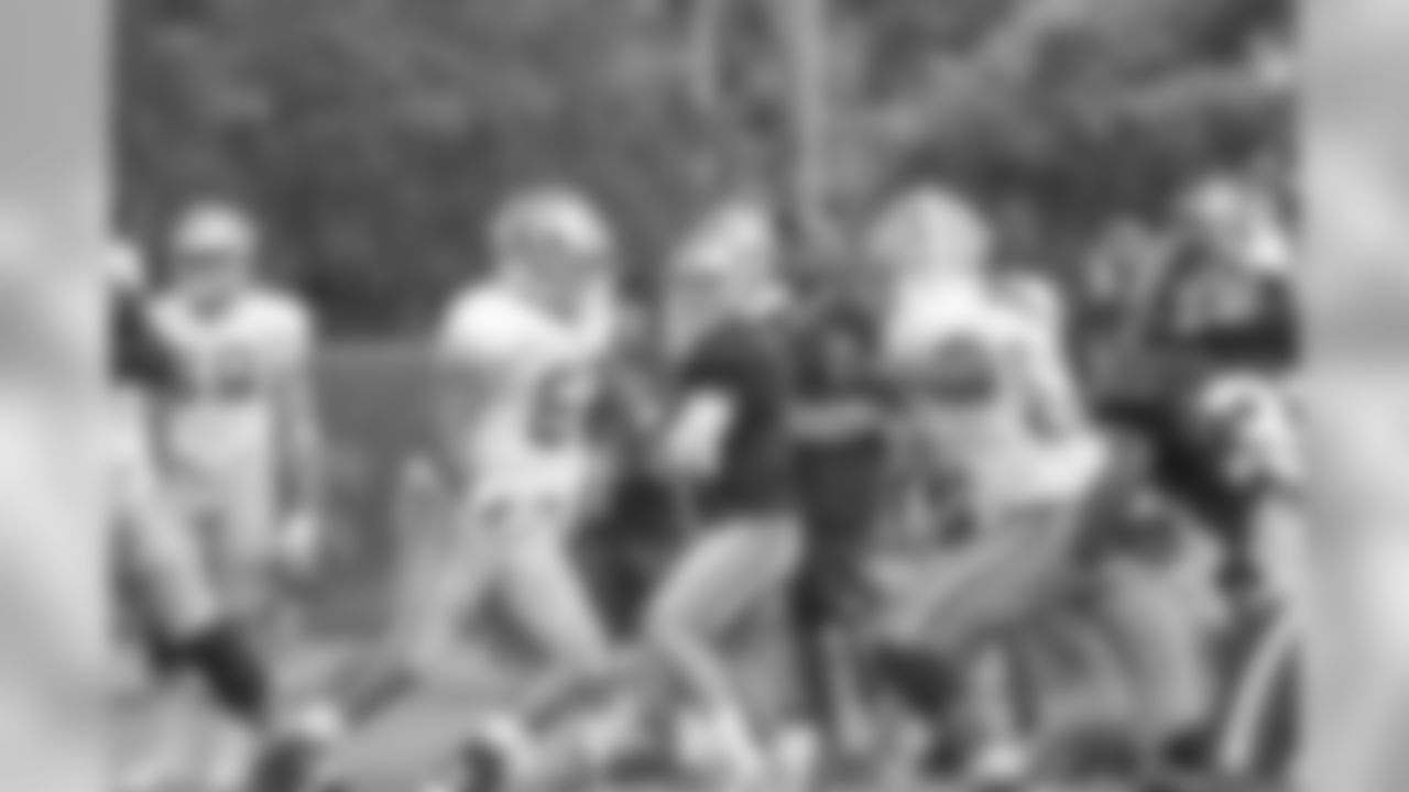 QB Nick Mullens