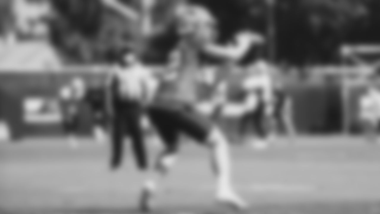 TE Ross Dwelley