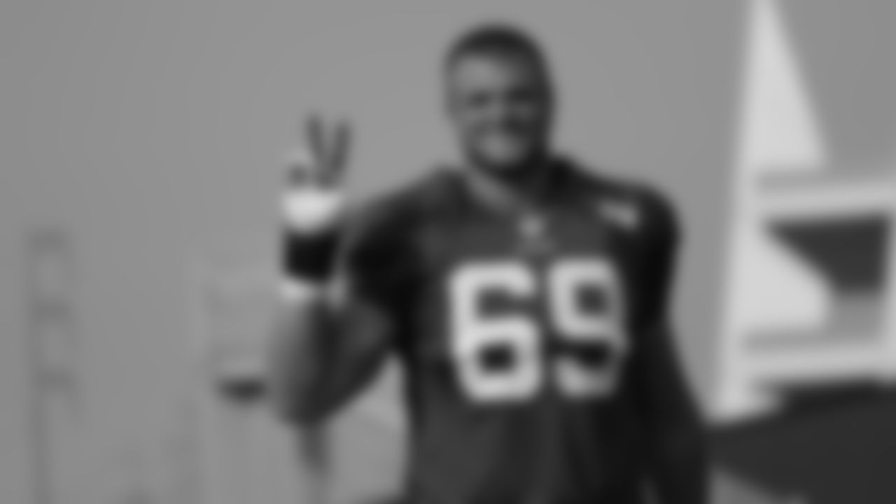T Mike McGlinchey