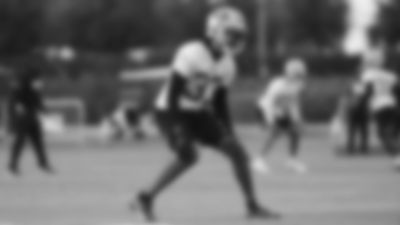 DB Tarvarius Moore