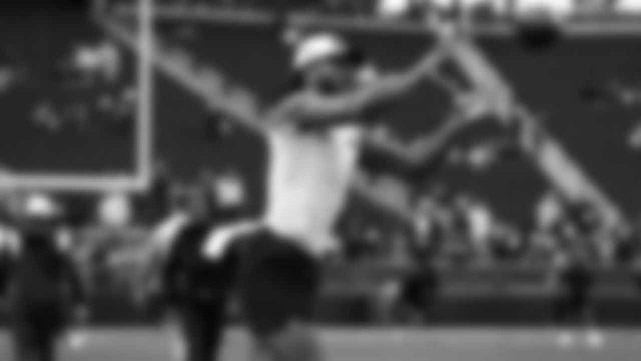 LB Fred Warner