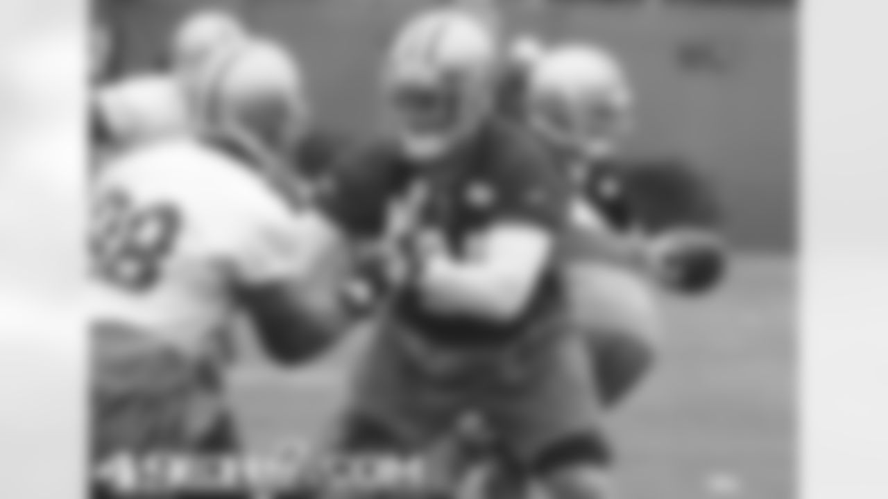 T Joe Staley
