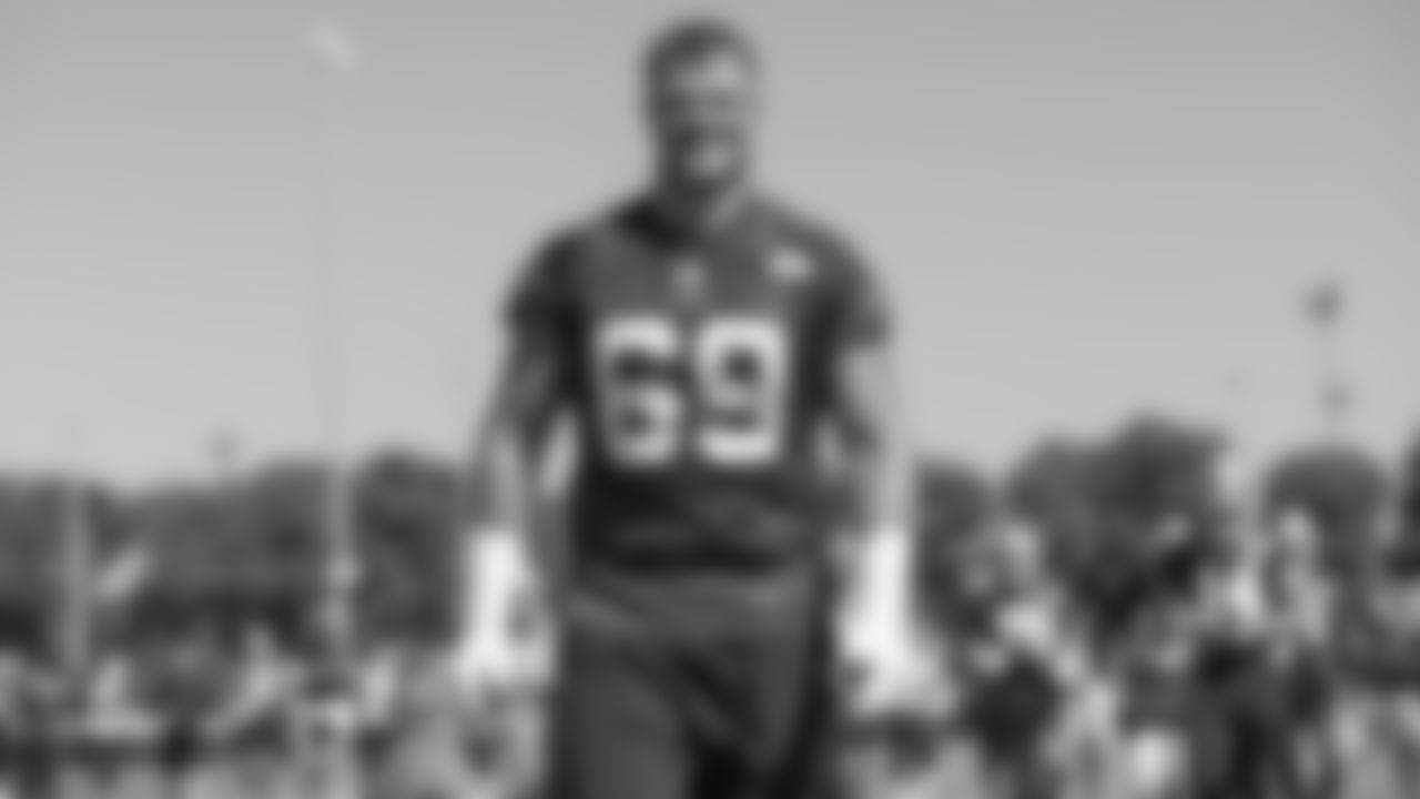 T Mike McGlinchey
