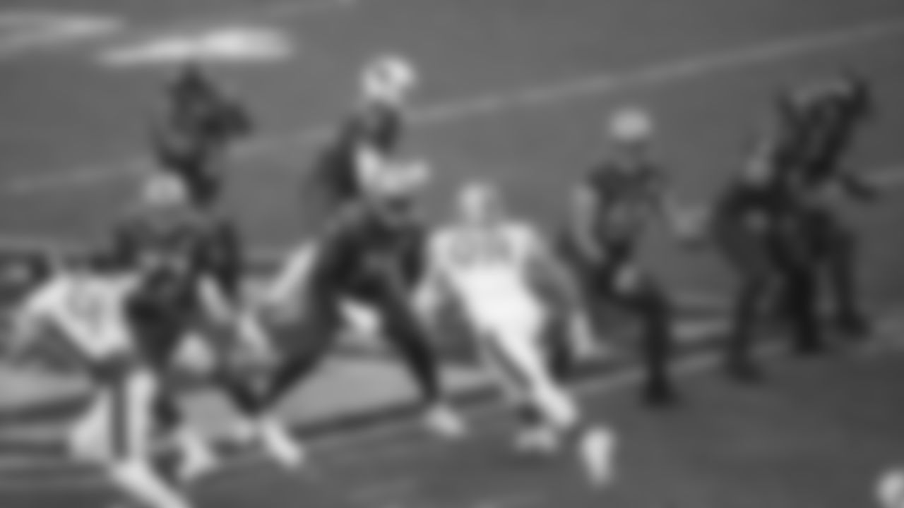 OL Laken Tomlinson, C Alex Mack