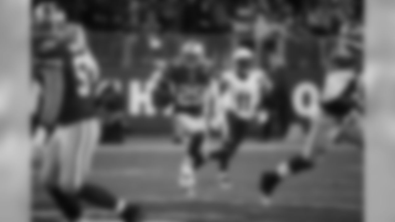 Chris Culliver intercepts a deep Philip Rivers pass for San Francisco's third pick of the game.