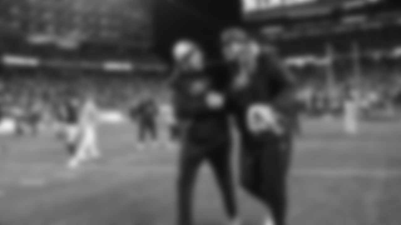 OL Nick Zakelj, OL Alfredo Gutierrez