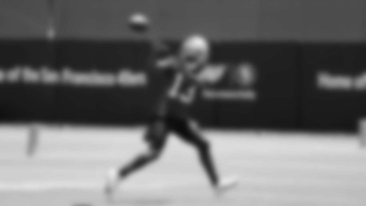 WR Richie James