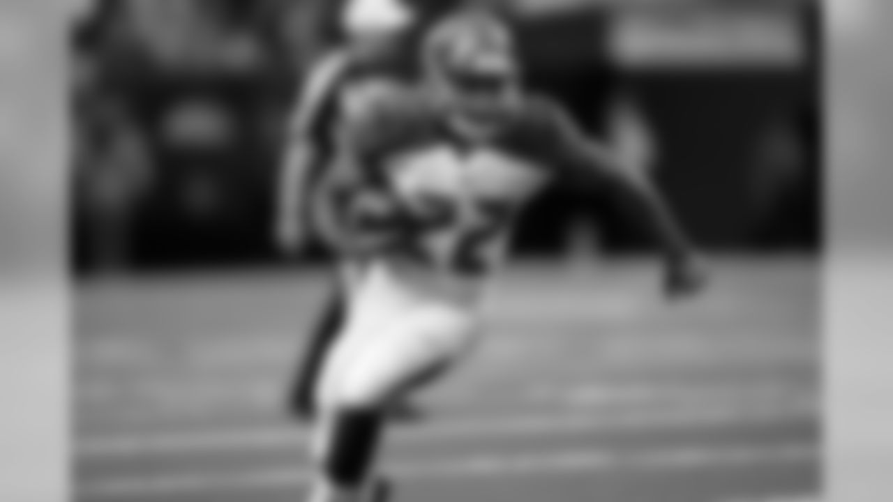 RB 22 Doug Martin