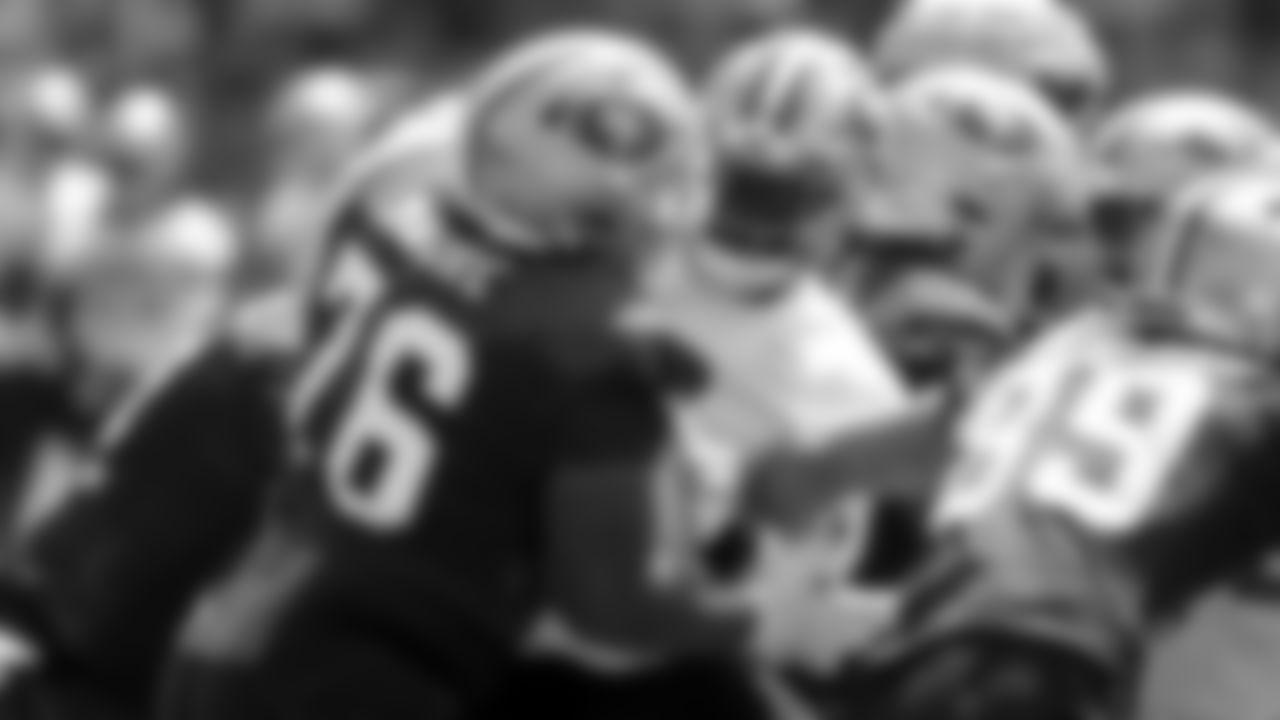 OL Jaylon Moore, DL Arden Key
