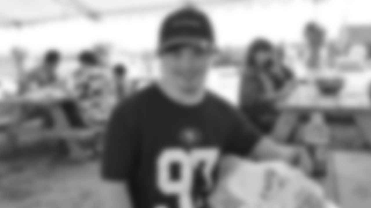 49ers Visit Spina Farms Pumpkin Patch