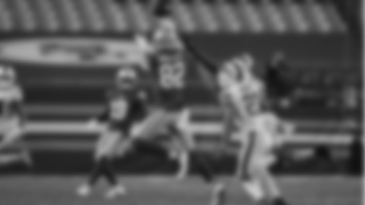 TE Ross Dwelley