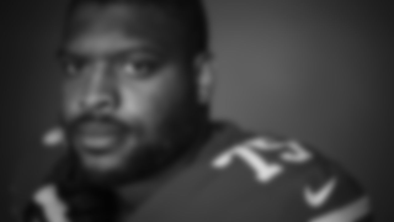 OL Laken Tomlinson