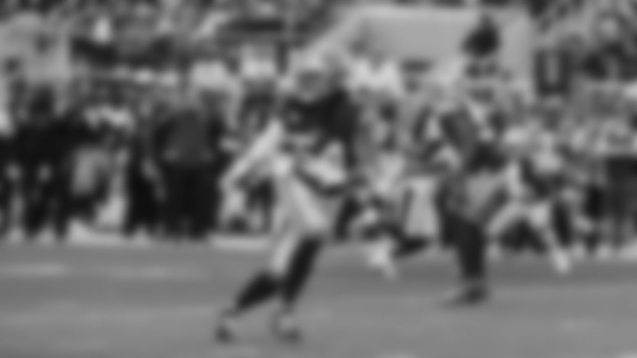 LB Fred Warner