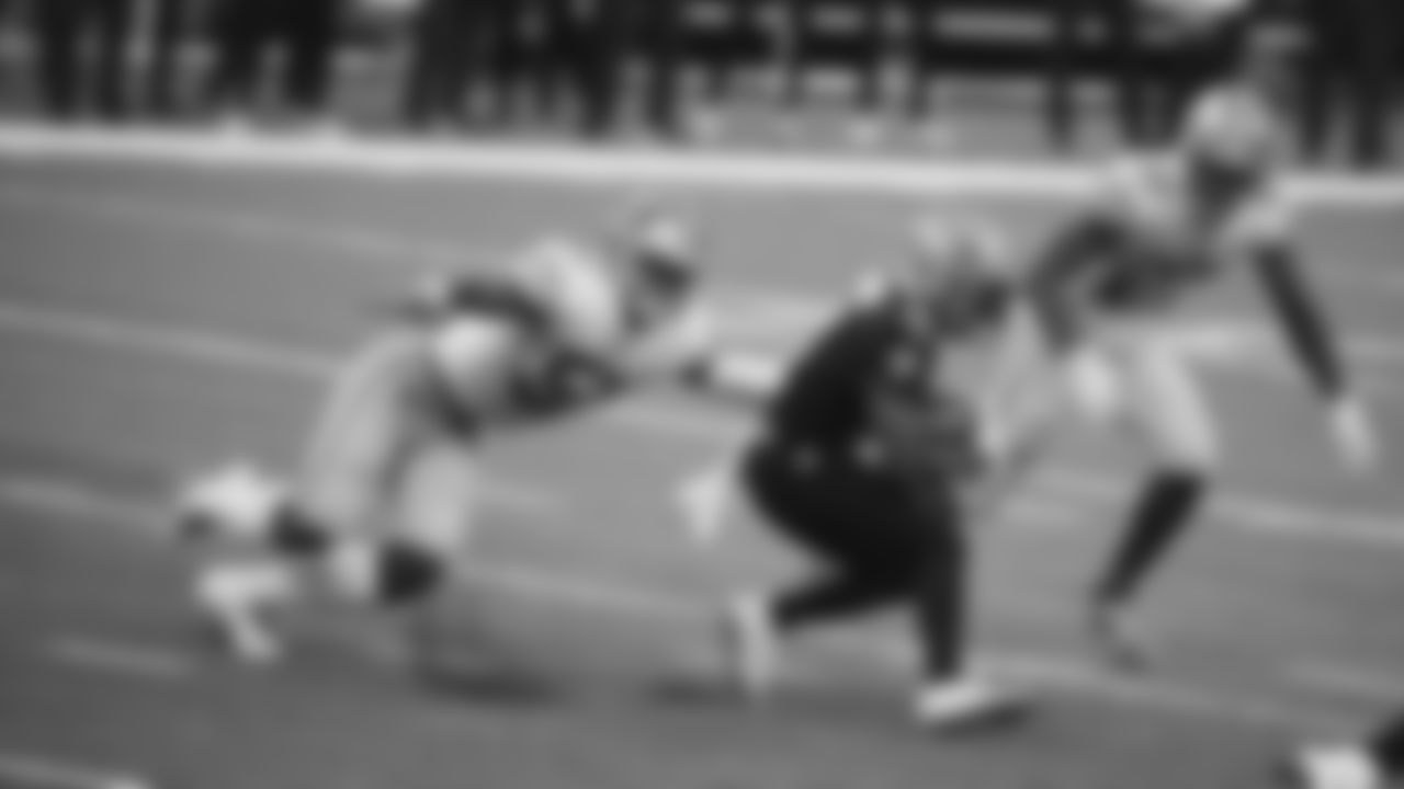 LB Azeez Al-Shaair, CB Dontae Johnson