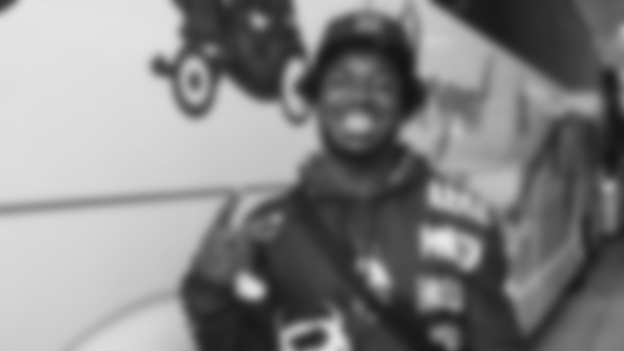 LB Azeez Al-Shaair