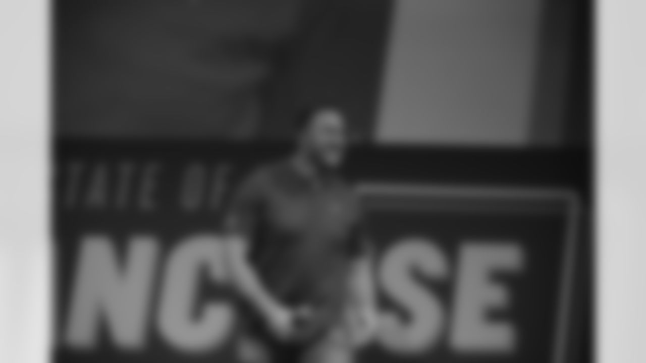 T Joe Staley