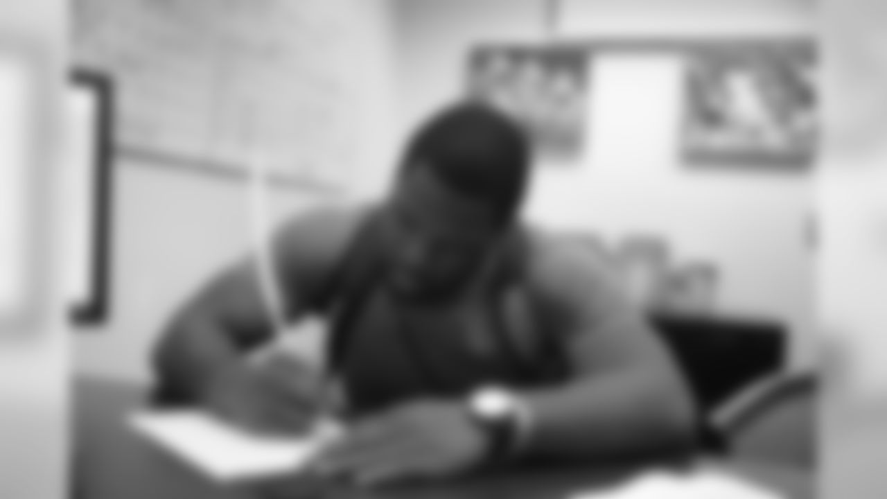 Running back Carlos Hyde