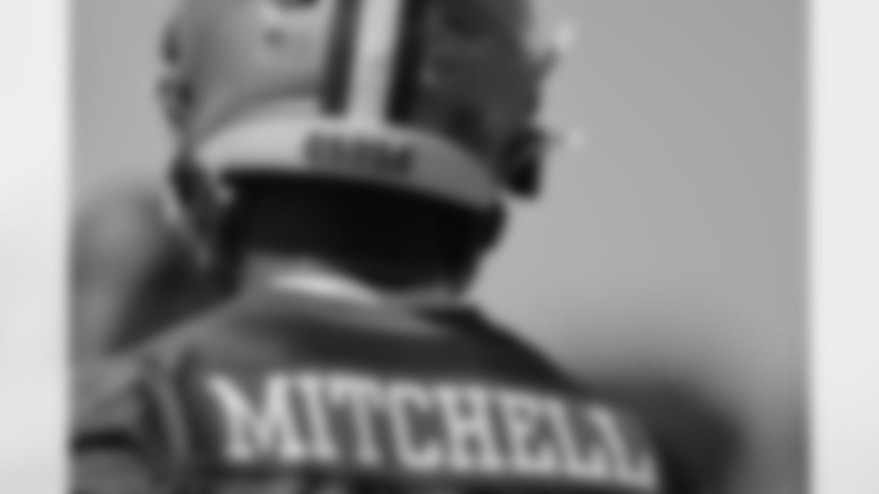RB Elijah Mitchell