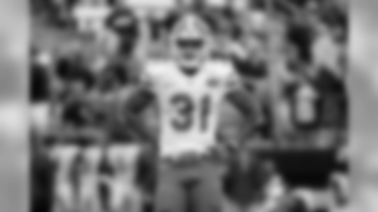 Tabor has good height and a lean, athletic build for the position. He is at his best in off coverage or zone coverage. He utilizes a quarter turn (butt to the sideline) and uses his instincts/anticipation to drive on the ball and make big plays. He has an excellent short-area burst, and his ball skills are elite. In press coverage, he's not quite as effective. He's not very physical and he will occasionally get turned around. He isn't ultra-aggressive in run support and he does miss some tackles. Overall, Tabor has some flaws, but he gets his hands on a lot of footballs and I think that trend will continue at the next level.