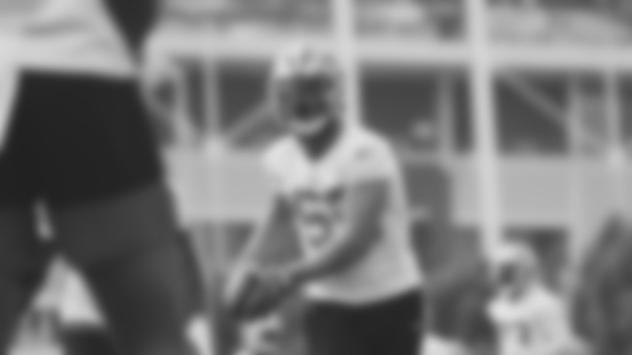LB Joe Walker