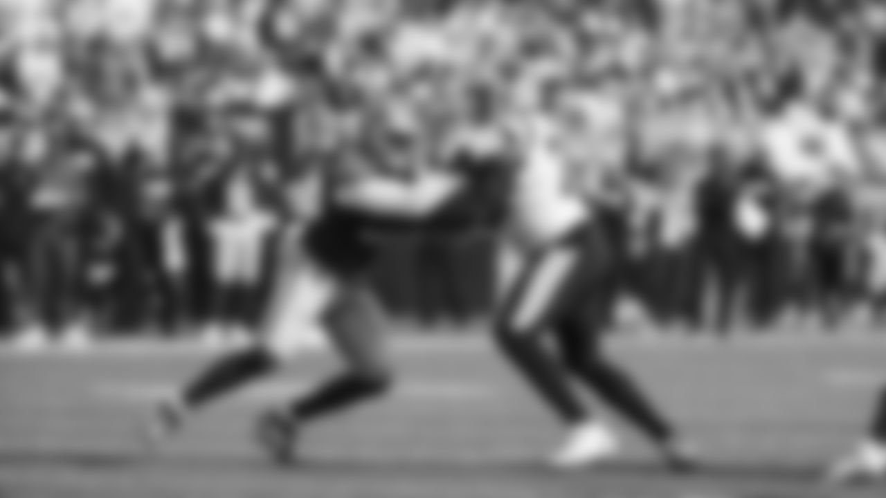DL Samson Ebukam