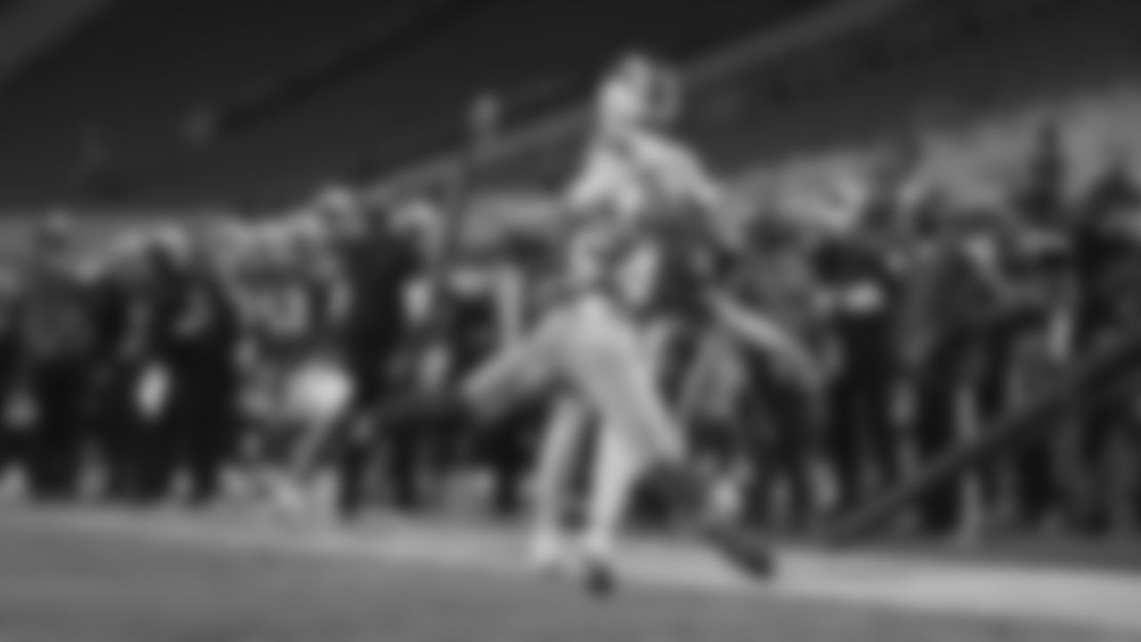 LB Fred Warner