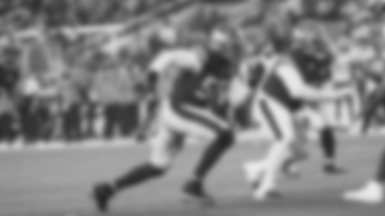 DL Samson Ebukam