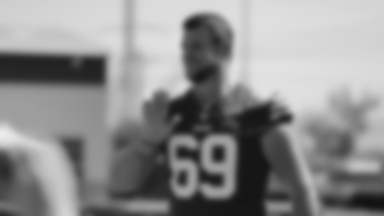 T Mike McGlinchey