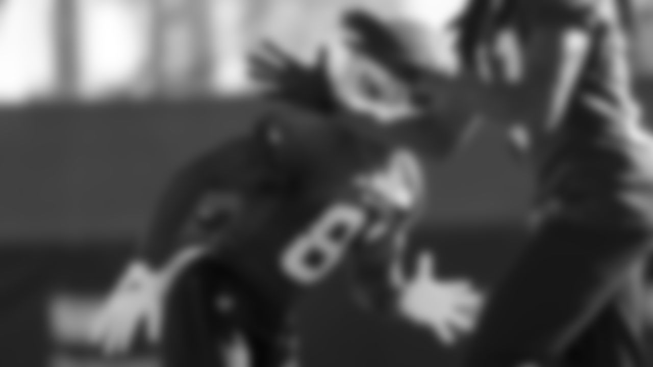 WR Trent Sherfield