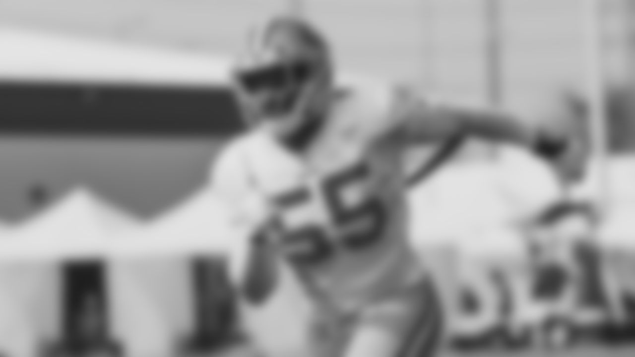 DL Dee Ford